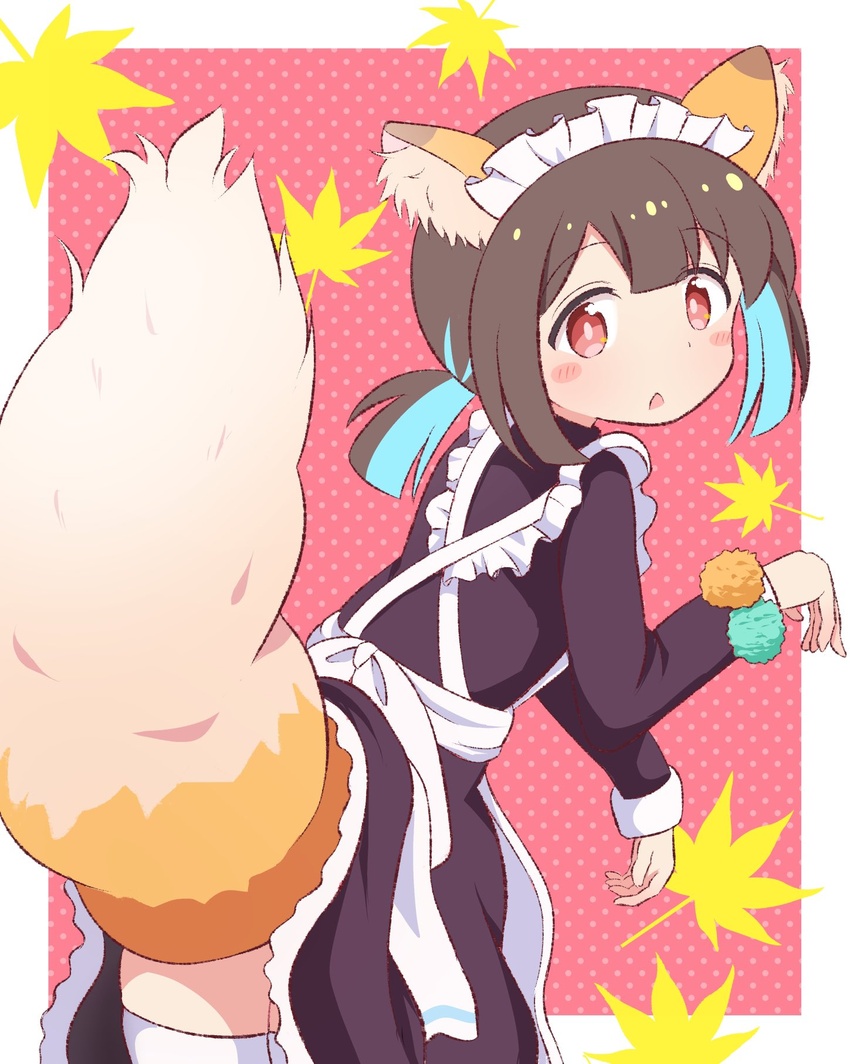 animal_ears blue_hair blunt_bangs blush_stickers brown_hair commentary dot_nose female fox_ears fox_girl fox_tail frills highres hozuki_momiji inconvenient_tail kemonomimi_mode leaning_forward long_sleeves looking_at_viewer maid maid_headdress multicolored_hair onii-chan_wa_oshimai! open_mouth polka_dot polka_dot_background red_background red_eyes short_hair short_ponytail solo tail thighhighs triangle_mouth two-tone_hair white_thighhighs yuu_kurema