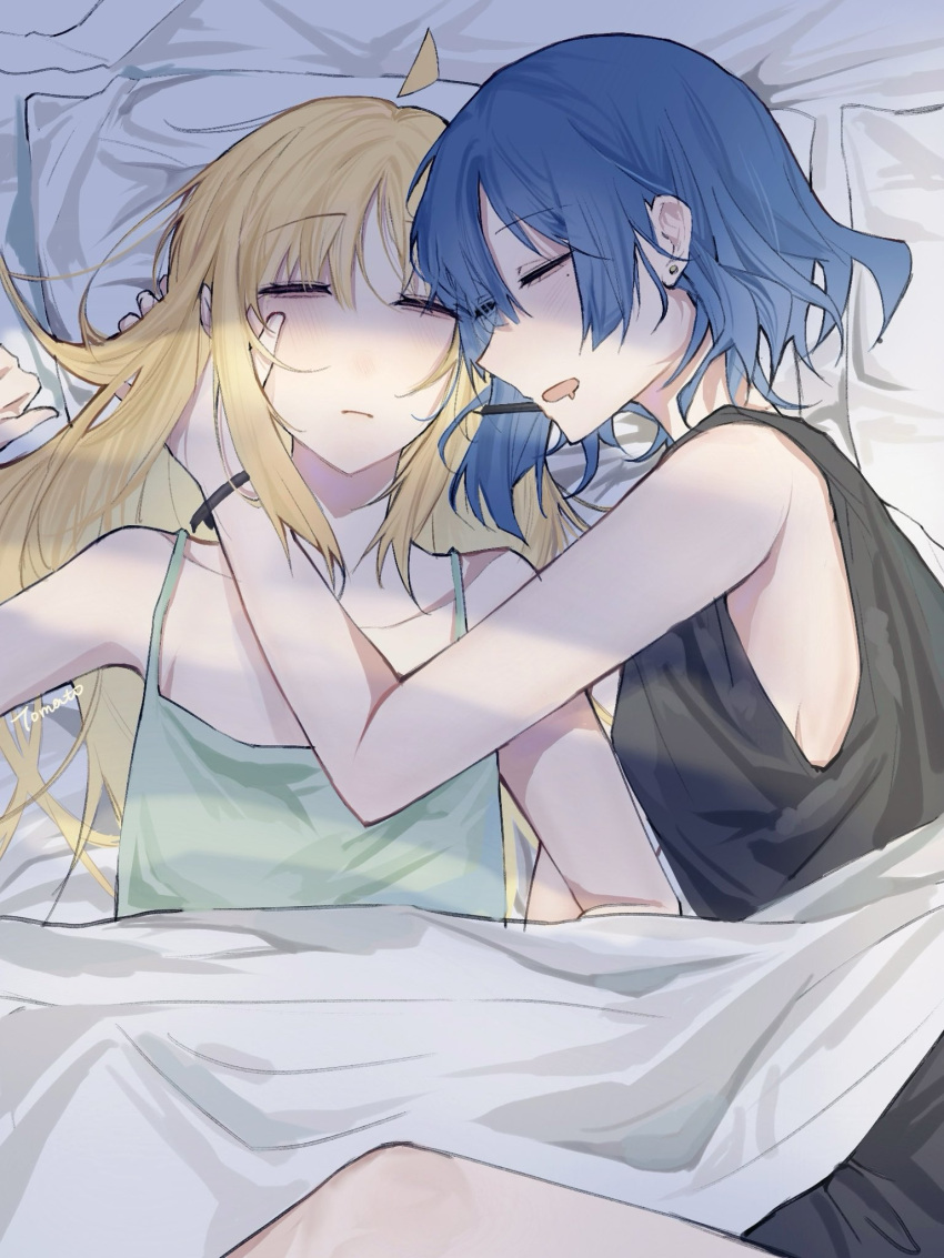 2girls ahoge bare_arms black_tank_top blonde_hair blue_hair bocchi_the_rock! bracelet cable_tie cable_tie_around_wrist camisole closed_eyes commentary cuddling earrings from_above green_camisole hair_ornament hairclip hand_on_another's_face highres ijichi_nijika jewelry long_hair lying mole mole_under_eye multiple_girls on_back on_bed on_side parted_lips pillow qiuzijiang short_hair sleeping stud_earrings tank_top under_covers yamada_ryo yuri