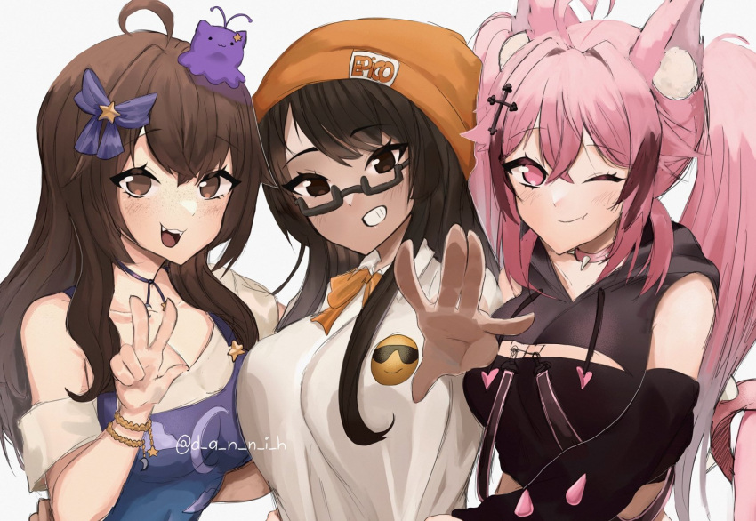 3girls :d ahoge animal_ear_fluff animal_ears beanie black-framed_eyewear black_hair black_hoodie black_sleeves blob blush bow bowtie breasts brooch brown_eyes brown_hair cat_ears centi_(nimu) choker cleavage cleavage_cutout clothing_cutout collar collarbone colored_tips commentary crescent_print cristianghost_(vtuber) cropped_jacket crossed_bangs dannih detached_sleeves drawstring dress emoji freckles grin hair_flaps hair_ornament hairbow hat heart heart_ahoge highres hood hoodie indie_virtual_youtuber jewelry large_breasts long_hair medium_breasts multicolored_hair multiple_girls nimu_(vtuber) nimu_(vtuber)_(3rd_costume) off-shoulder_shirt off_shoulder one_eye_closed open_mouth orange_bow orange_bowtie orange_headwear pinafore_dress pink_collar pink_eyes pink_hair purple_bow purple_dress reaching reaching_towards_viewer ribbon_choker semi-rimless_eyewear shirt simple_background sleeveless sleeveless_dress sleeveless_hoodie smile spanish_text spiked_collar spikes star_(symbol) star_brooch star_hair_ornament sunglasses_emoji suwie_(vtuber) swept_bangs translation_request twintails under-rim_eyewear upper_body virtual_youtuber w white_background white_shirt