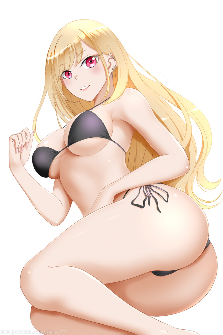 ass banned_artist barbell_piercing bare_arms bare_legs bare_shoulders bikini black_bikini blonde_hair breasts commentary ear_piercing female hand_up highres kimmy77 kitagawa_marin long_hair looking_at_viewer medium_breasts parted_lips piercing red_eyes simple_background solo sono_bisque_doll_wa_koi_wo_suru swimsuit white_background