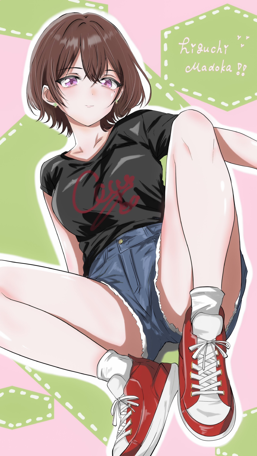 absurdres alternate_hair_color alternate_hairstyle ankle_socks arm_support black_shirt blue_shorts breasts brown_hair character_name collarbone commentary_request crossed_bangs denim denim_shorts double-parted_bangs earrings english_text female full_body green_background hair_between_eyes highres higuchi_madoka idolmaster idolmaster_shiny_colors jewelry knees_up koukashita looking_at_viewer medium_breasts mole mole_under_eye pink_background print_shirt purple_eyes red_footwear shirt short_hair short_shorts short_sleeves shorts sidelocks smile socks solo spread_legs white_socks