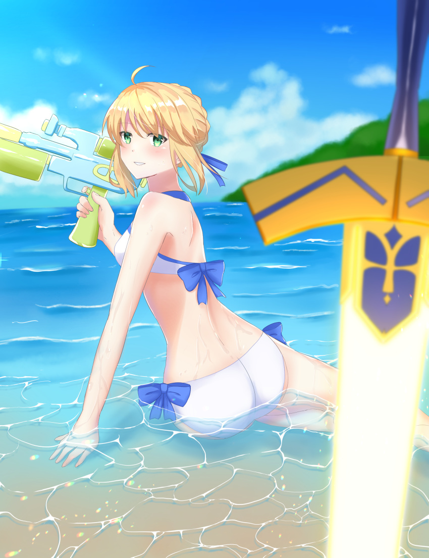 absurdres ahoge artoria_pendragon_(fate) artoria_pendragon_(swimsuit_archer)_(fate) artoria_pendragon_(swimsuit_archer)_(first_ascension)_(fate) back beach bikini black_bikini blonde_hair braid breasts day duplicate fate/grand_order fate_(series) female green_eyes hair_ribbon highres holding holding_water_gun holding_weapon looking_at_viewer looking_back ocean outdoors pixel-perfect_duplicate ribbon sii_artatm sitting smile solo swimsuit sword water_gun weapon