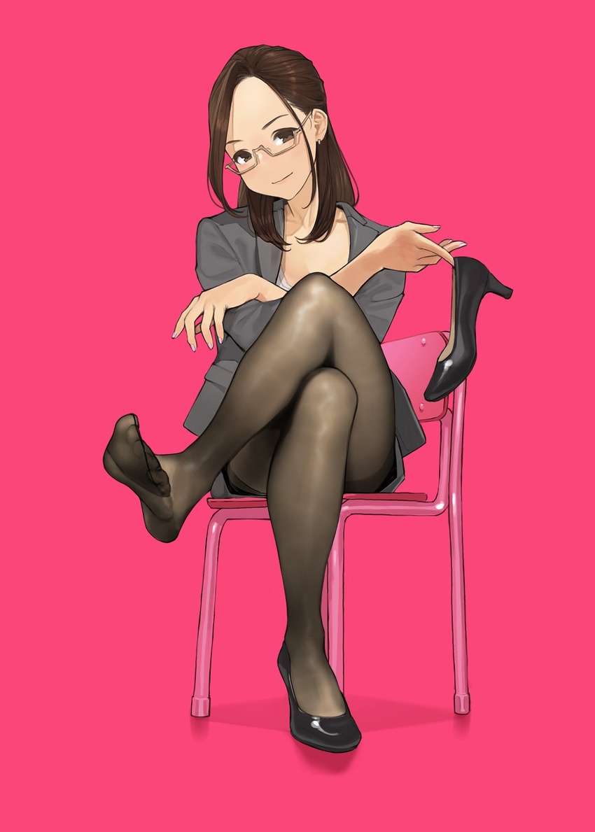 brown_eyes brown_hair chair coat collarbone commentary_request earrings feet female formal glasses high_heels highres jewelry light_smile long_hair looking_at_viewer miru_tights nail_polish no_shoes okuzumi_yuiko pantyhose pencil_skirt pink_background school_chair shoes simple_background single_shoe sitting skirt skirt_suit solo suit teacher unworn_shoes yomu_(sgt_epper)