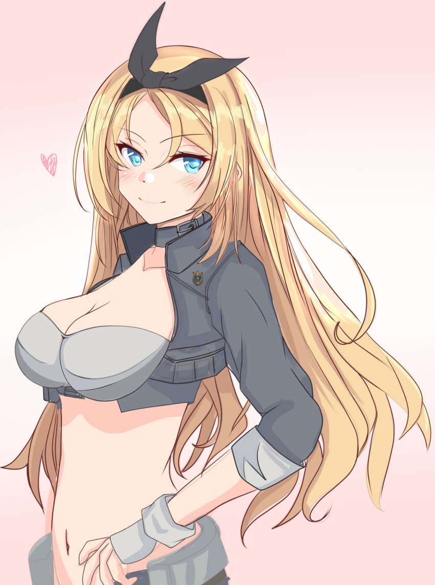 bandeau black_hairband blonde_hair blue_eyes breasts commentary_request cowboy_shot cropped_jacket female fingerless_gloves gloves gradient_background grey_bandeau grey_gloves grey_jacket hairband highres jacket kantai_collection large_breasts looking_at_viewer midriff navel nelson_(kancolle) nelson_(race_queen_mode)_(kancolle) nitamako_(sakamalh) official_alternate_costume pink_background race_queen solo