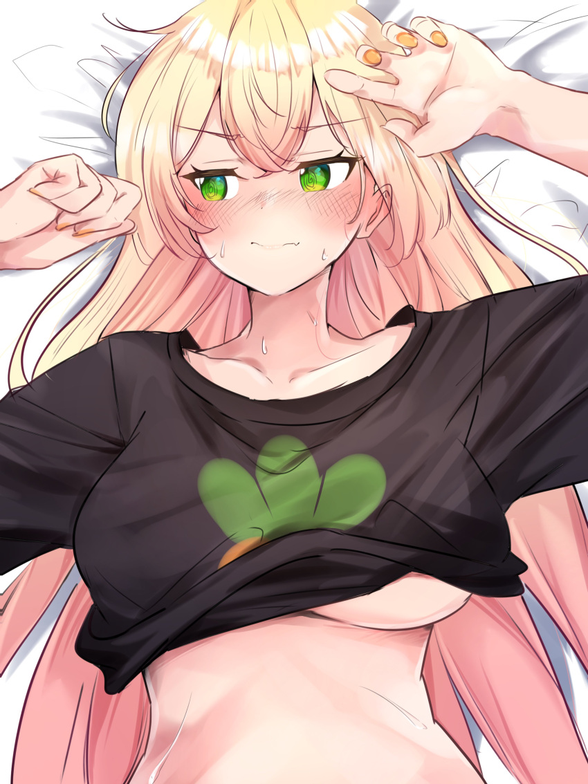 @_@ absurdres alternate_hairstyle bed_sheet black_shirt blonde_hair blush breasts closed_mouth collarbone dot_nose female gradient_hair green_eyes hair_between_eyes highres hololive large_breasts lips long_hair momosuzu_nene multicolored_hair nekko_(momosuzu_nene) okome_0628 orange_nails pink_hair print_shirt shirt solo sweat t-shirt underboob virtual_youtuber