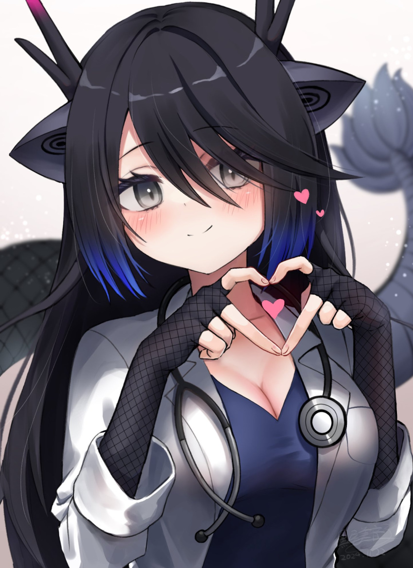 black_dragon_(kemono_friends) black_gloves black_hair blue_hair blue_shirt blush coat dragon_ears dragon_girl dragon_horns dragon_tail elbow_gloves fingerless_gloves fishnet_gloves fishnets gloves gradient_hair grey_eyes hair_between_eyes heart heart_hands highres horns kemono_friends kemono_friends_3 lab_coat long_hair long_sleeves mitorizu_02 multicolored_hair open_clothes open_coat shirt sidelocks smile stethoscope stethoscope_around_neck tail white_coat