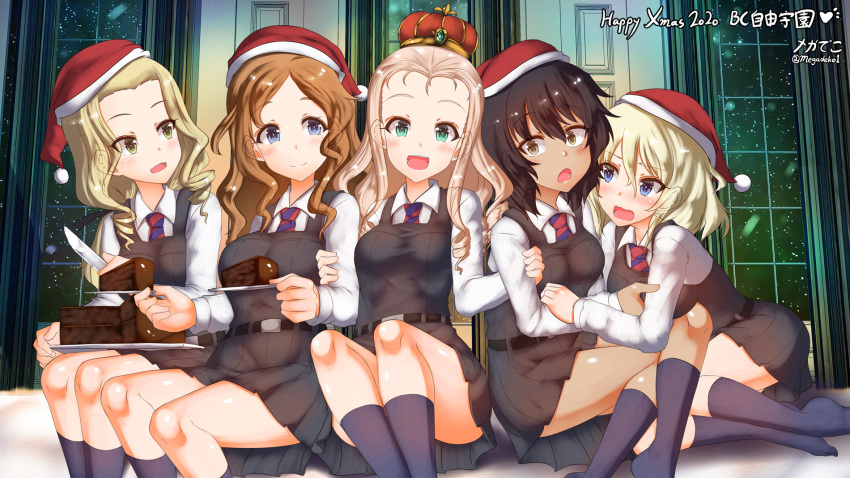 5girls andou_(girls_und_panzer) aquaegg arm_grab artist_name bc_freedom_school_uniform black_dress black_hair black_legwear blonde_hair blue_eyes blue_neckwear blush cake cake_slice chocolate_cake christmas closed_mouth convenient_censoring crown dated diagonal-striped_neckwear diagonal_stripes dress dress_shirt drill_hair english_text eyebrows_visible_through_hair food frown girls_und_panzer green_eyes hat heart highres holding holding_knife holding_plate holding_saucer indoors isabe_(girls_und_panzer) knife long_hair low-tied_long_hair marie_(girls_und_panzer) medium_hair merry_christmas messy_hair multiple_girls necktie night night_sky no_shoes open_mouth orange_hair oshida_(girls_und_panzer) pinafore_dress plate pleated_dress red_headwear red_neckwear santa_hat saucer school_uniform shirt short_dress side-by-side signature sky smile socks sofue_(girls_und_panzer) star_(sky) starry_sky striped striped_neckwear translated twitter_username wavy_hair white_shirt window wing_collar