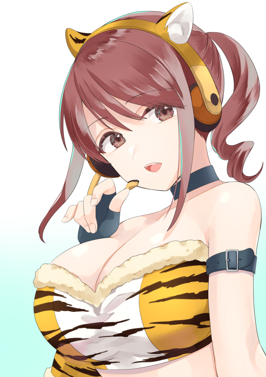 animal_ears animal_print arm_belt bandeau bare_shoulders belt black_belt black_choker black_gloves blue_background blush breasts brown_eyes brown_hair choker cleavage commentary fake_animal_ears female fingerless_gloves fur-trimmed_bandeau gloves gradient_background hand_up headset highres idolmaster idolmaster_cinderella_girls idolmaster_cinderella_girls_starlight_stage lala_(yamada_goroku) large_breasts long_hair looking_at_viewer mifune_miyu open_mouth ponytail print_bandeau sidelocks smile solo tiger_ears tiger_print two-tone_background two-tone_bandeau upper_body white_background white_bandeau yellow_bandeau yellow_headphones