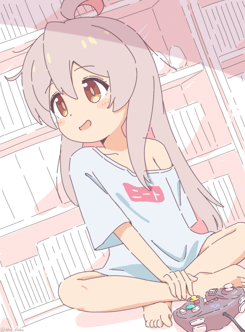 ahoge ama_(ama_ekaku) barefoot blue_shirt blush_stickers bookshelf brown_eyes commentary controller dot_nose female foot_out_of_frame game_controller genderswap_(mtf) highres indian_style indoors long_hair looking_to_the_side male-female_symbol off_shoulder on_floor onii-chan_wa_oshimai! open_mouth oyama_mahiro pink_hair rule_63 shirt short_sleeves single_bare_shoulder sitting smile solo sunlight t-shirt