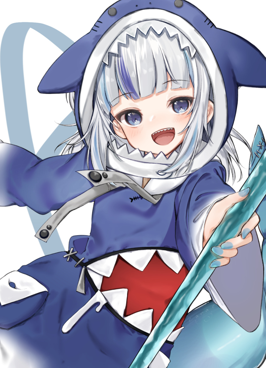 animal_hood blue_eyes blue_hair blue_nails blunt_bangs blush breasts female fins fish_tail gawr_gura gawr_gura_(1st_costume) grey_hair highres holding hololive hololive_english hood hood_up kanae_(inorin05kanae) medium_breasts multicolored_hair nail_polish open_mouth shark_tail sharp_teeth simple_background solo streaked_hair tail teeth two-tone_background virtual_youtuber