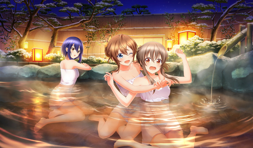 3girls ;d arihara_tsubasa bamboo_fence blue_eyes blue_hair bow brown_hair cinderella_series collarbone dark_blue_hair fence game_cg hachigatsu_no_cinderella_nine hair_between_eyes hair_bun hairbow highres hug hug_from_behind looking_at_another multiple_girls naked_towel night no_eyewear non-web_source oerba_yun_fang official_alternate_hairstyle official_art one_eye_closed onsen open_mouth orange_eyes outdoors partially_submerged ripples rock sakagami_mei same-sex_bathing shared_bathing shiina_yukari_(hachigatsu_no_cinderella_nine) short_hair single_hair_bun sitting smile snow steam towel tree wariza water yellow_bow yellow_eyes yokozuwari