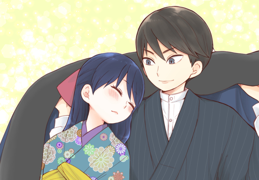 1boy ^_^ black_hair blanket blue_hair blue_kimono blush brother_and_sister closed_eyes closed_mouth dark_blue_hair facing_to_the_side female floral_print green_background grey_eyes half_updo han'eri hands_up happy head_on_another's_shoulder high_collar japanese_clothes kikumon kimono leaning_on_person leaning_to_the_side lens_flare long_hair long_sleeves looking_at_another looking_to_the_side obiage official_art print_kimono puffy_long_sleeves puffy_sleeves sana_(memechi) shima_tamahiko shima_tamako siblings side-by-side sleeping sleeping_on_person sleeping_upright smile sparkle_background striped_clothes striped_kimono swept_bangs taishou_otome_otogibanashi tsurime upper_body vertical-striped_clothes vertical-striped_kimono