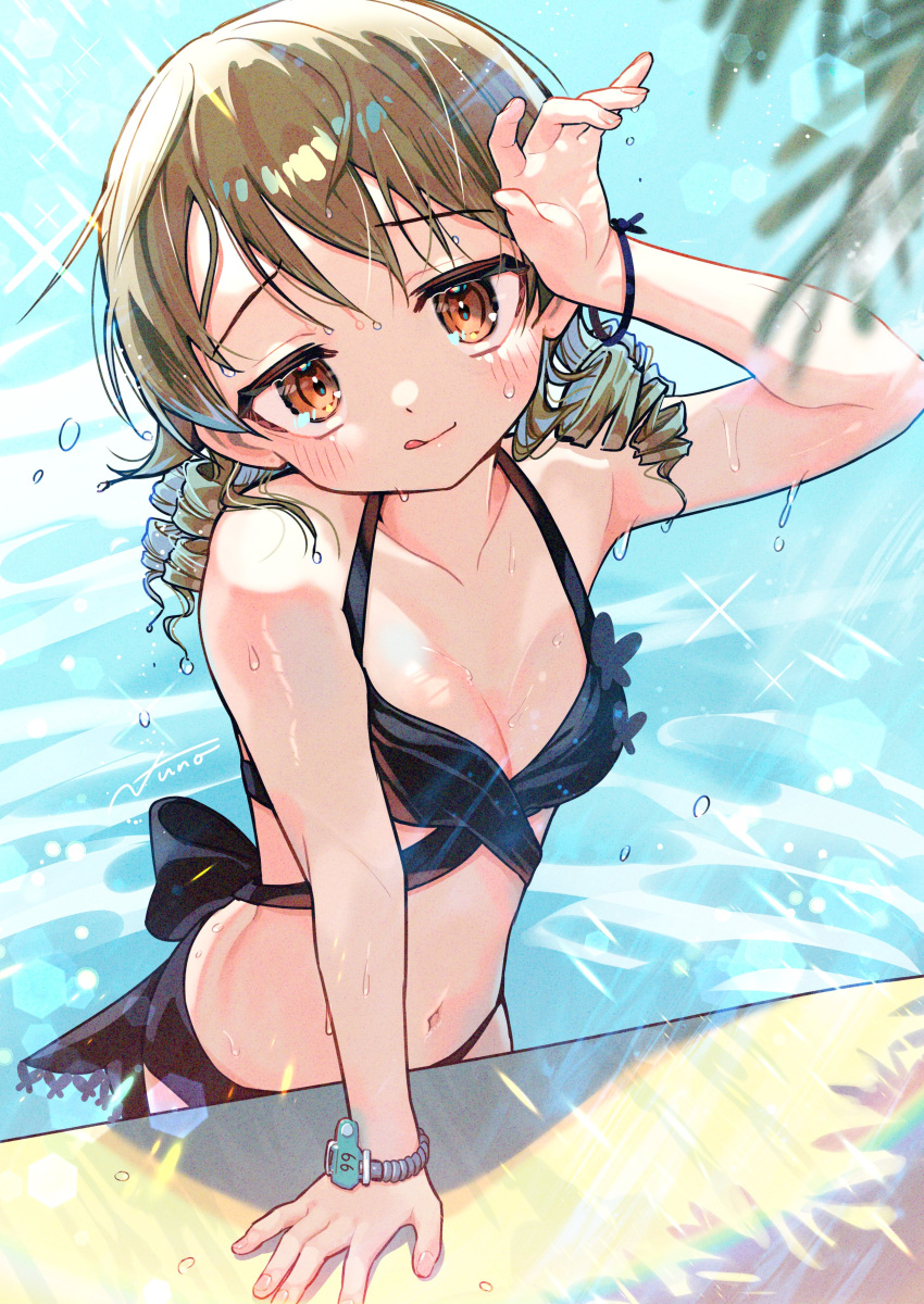 absurdres arm_support back_bow bikini black_bikini bow bracelet breasts brown_eyes cleavage closed_mouth collarbone commentary_request day drill_hair female hand_up highres idolmaster idolmaster_cinderella_girls jewelry light_blush light_brown_hair looking_at_viewer medium_hair messy_hair morikubo_nono navel outdoors plant pool poolside small_breasts solo stomach sunlight swimsuit tongue tongue_out water wet wet_hair wristband yukinuno