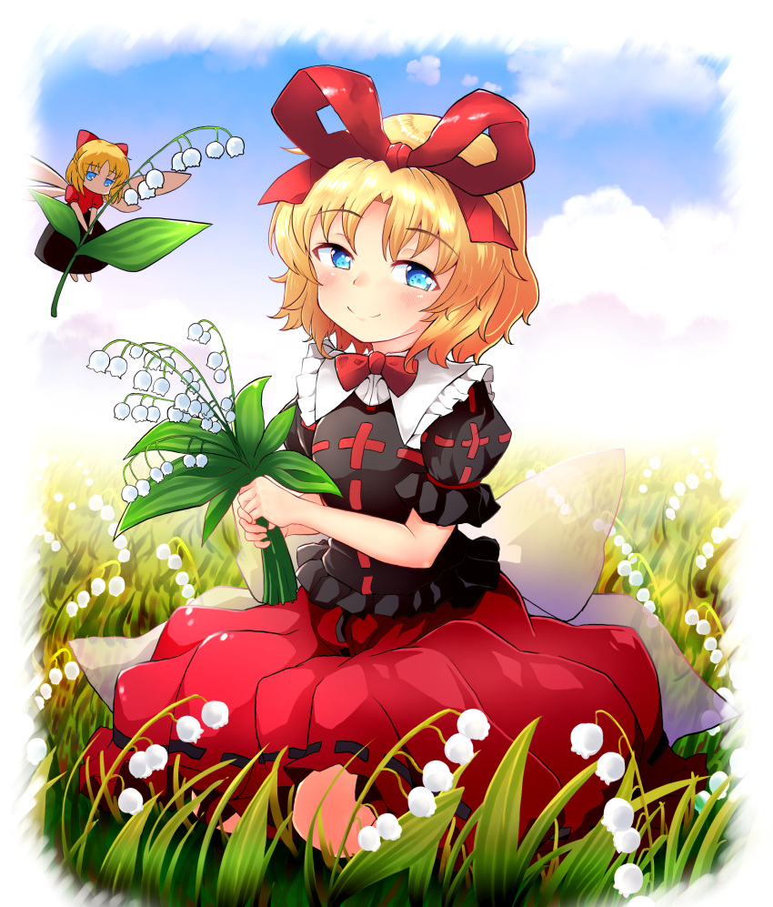 2girls black_shirt blonde_hair blue_eyes blue_sky blurry blurry_background bouquet bow bowtie cloud commentary_request day depth_of_field fairy_wings flower flying frilled_shirt_collar frills grass hair_ribbon head_tilt highres holding holding_bouquet lily_of_the_valley looking_at_viewer medicine_melancholy multiple_girls outdoors parted_bangs pechimaru puffy_short_sleeves puffy_sleeves red_bow red_bowtie red_skirt ribbon shirt short_hair short_sleeves sitting skirt sky smile su-san touhou wariza wings