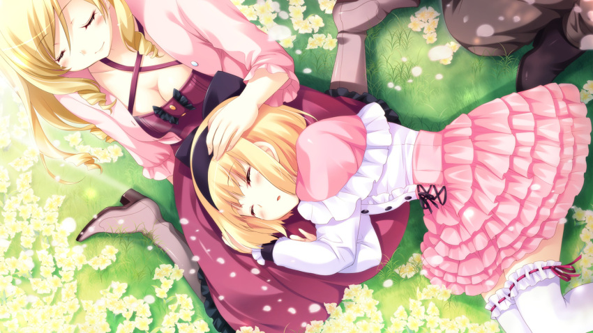 2girls blonde_hair boots breasts cleavage closed_eyes curly_hair dress flower frills from_above game_cg gathers grass hair_ribbon hairband hand_on_head hyper_highspeed_genius iris_windsor long_hair medium_breasts miyasu_risa multiple_girls ribbon sakura_windsor shawl short_hair siblings sisters sitting sleeping sunlight thighhighs wariza white_legwear