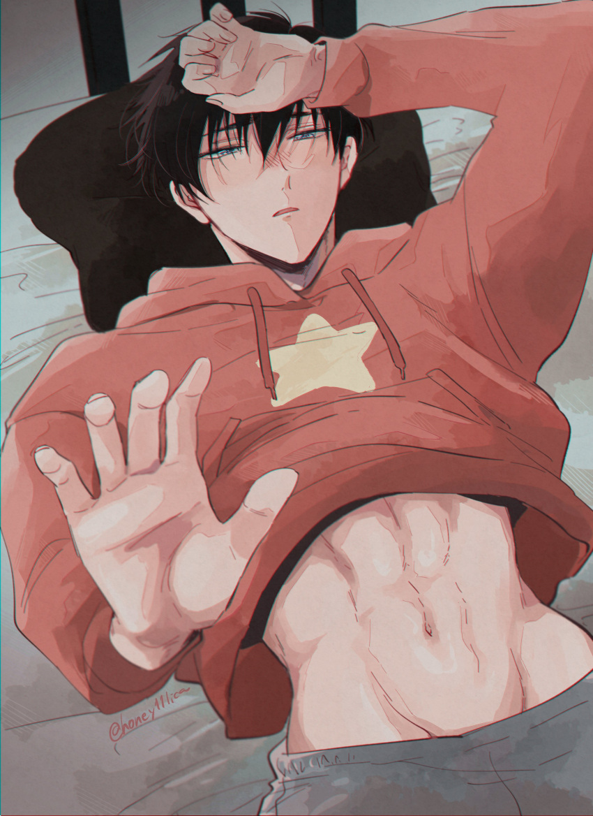 1boy absurdres bad_id bad_twitter_id black_hair blue_eyes clothes_lift fugou_keiji_balance:unlimited grey_pants highres honey11lica hood hoodie hoodie_lift kanbe_daisuke male_focus midriff navel pants pillow red_hoodie shirt_lift stomach