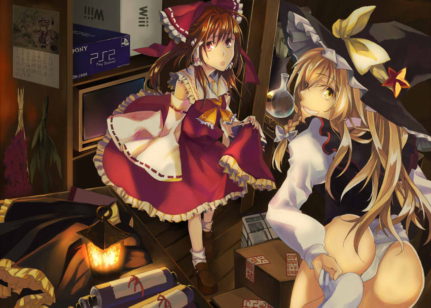 2girls ass blonde_hair braid brown_hair commentary_request detached_sleeves grin hakurei_reimu hat kirisame_marisa kouno_matsuri long_hair multiple_girls panties ribbon smile touhou underwear witch_hat yellow_eyes