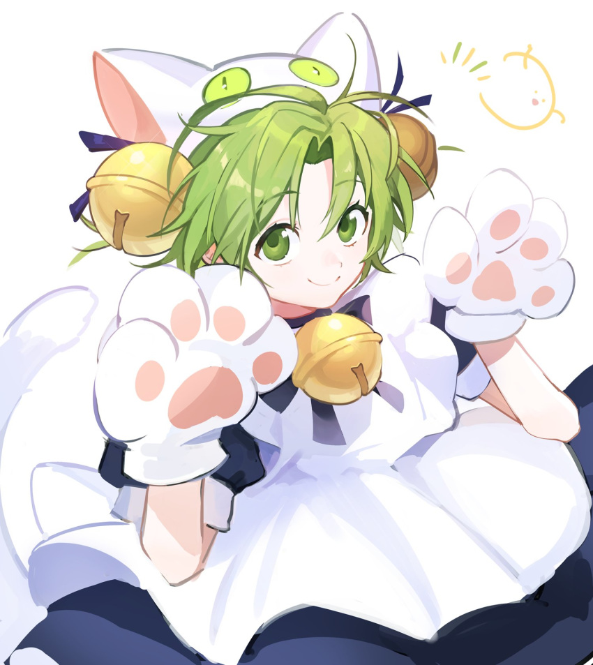 animal_hands animal_hat apron bell blue_ribbon cat_hat cat_tail closed_mouth commentary_request dejiko di_gi_charat female gema gloves green_eyes green_hair hands_up hat highres jingle_bell korean_commentary looking_at_viewer maid_apron paw_gloves puffy_short_sleeves puffy_sleeves raised_eyebrows ribbon short_hair short_sleeves smile solo tail tg_(tg_c_apple) white_background