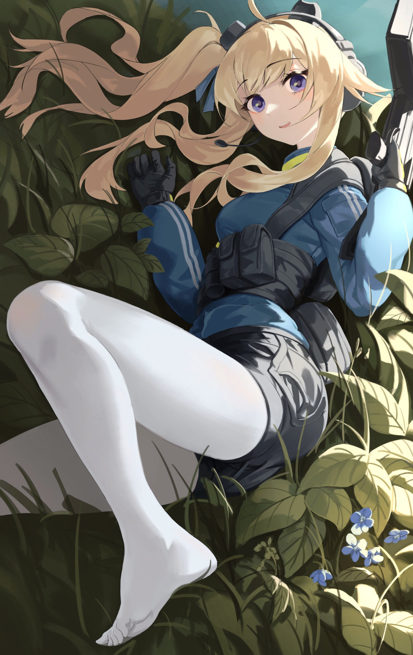 absurdres ahoge blonde_hair blue_jacket female girls'_frontline girls'_frontline_2:_exilium gloves gun headset highres holding holding_gun holding_weapon jacket long_hair no_shoes pantyhose purple_eyes rui_(rei_leyi) shorts shotgun side_ponytail sidelocks smile soles solo vepley_(girls'_frontline_2) vepr-12 weapon