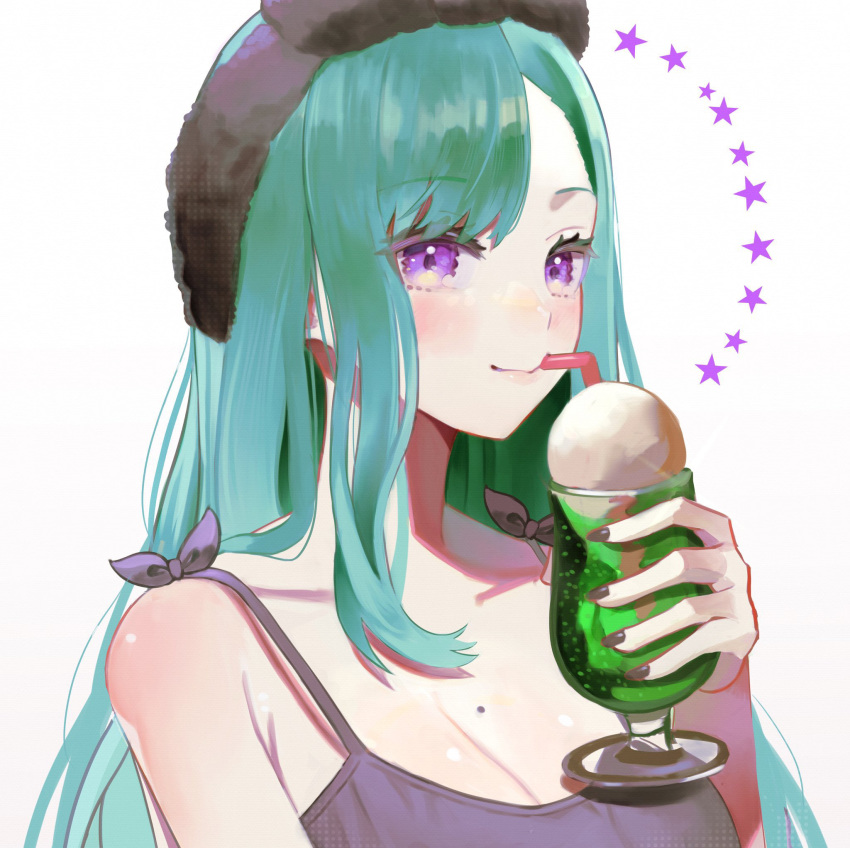 bare_shoulders black_camisole black_nails breasts camisole cleavage cup drinking drinking_glass drinking_straw female food green_hair head_scarf highres holding holding_cup ice_cream ice_cream_float large_breasts light_smile long_hair looking_at_viewer melon_soda mole mole_on_breast purple_eyes simple_background solo star_(symbol) strap_gap upper_body virtual_youtuber vspo! white_background yakumo_beni yofo