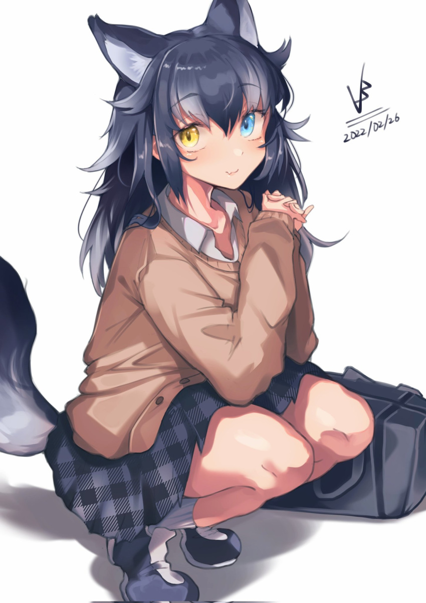 alternate_costume animal_ears bag black_hair blue_eyes brown_sweater collared_shirt commentary_request extra_ears female grey_hair grey_skirt grey_wolf_(kemono_friends) heterochromia highres iparupua kemono_friends long_hair long_sleeves multicolored_hair plaid plaid_skirt pleated_skirt school_bag school_uniform shirt skirt solo squatting sweater tail white_hair white_shirt wolf_ears wolf_girl wolf_tail yellow_eyes