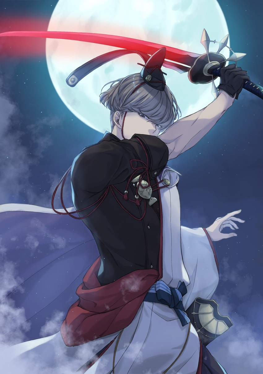 1boy bowl_cut commentary_request fate/grand_order fate_(series) full_moon gloves grey_hair hat highres holding holding_sword holding_weapon japanese_clothes male_focus moon short_hair solo sword u2_(yuniu222) watanabe_no_tsuna_(fate) weapon