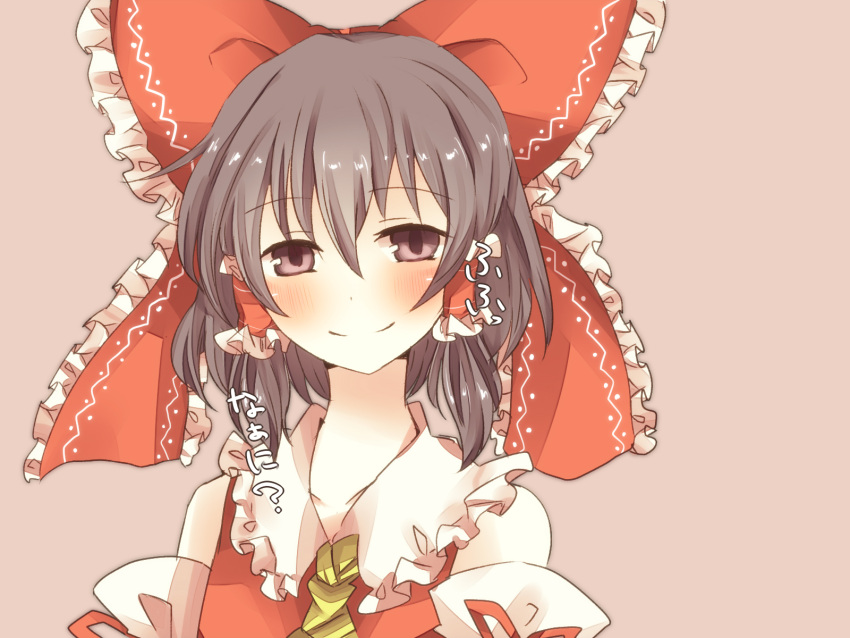 ascot bad_id bad_pixiv_id blush bow brown_eyes brown_hair detached_sleeves dress female hair_tubes hairbow hakurei_reimu highres pasutel photoshop_(medium) red_bow red_dress simple_background smile solo touhou translated