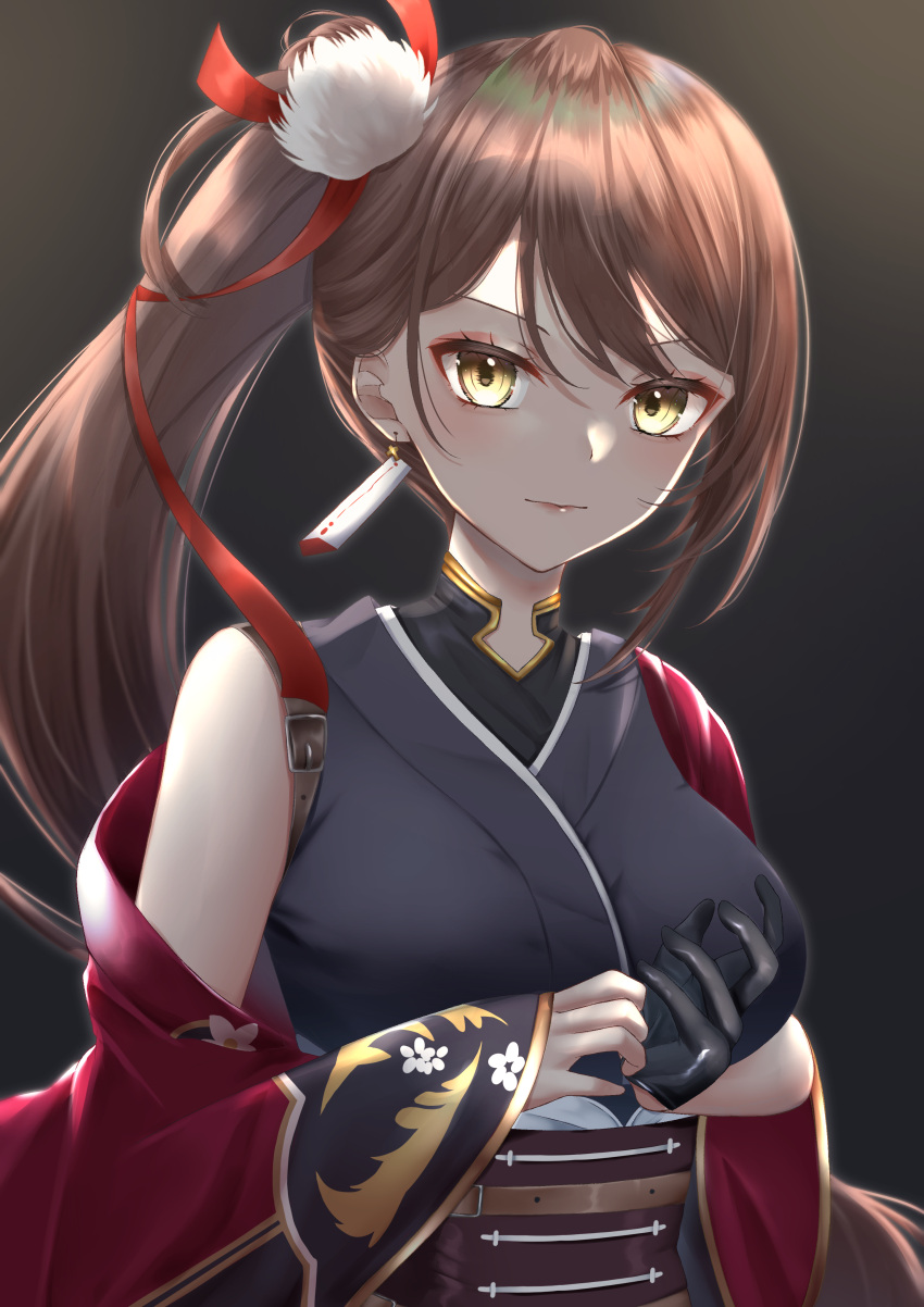 absurdres azur_lane belt black_gloves black_kimono breasts brown_hair earrings female gloves gold_trim grey_background half_gloves highres japanese_clothes jewelry kimono konparu_uran long_hair looking_at_viewer multiple_belts official_alternate_costume side_ponytail simple_background sleeveless sleeveless_kimono solo upper_body very_long_hair yellow_eyes zuikaku_(azur_lane) zuikaku_(ceremonial_crane)_(azur_lane)