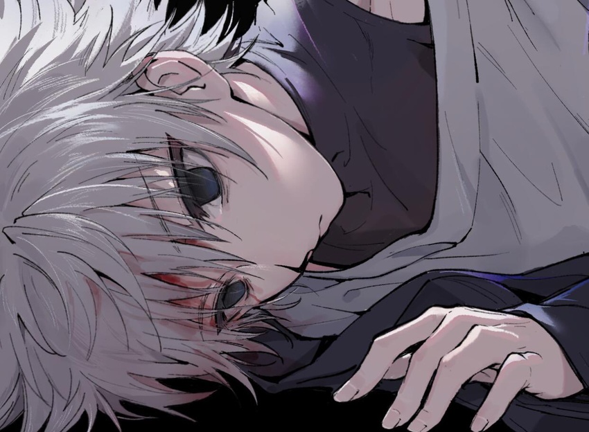 1boy black_background black_eyes blood blood_on_face closed_mouth empty_eyes hair_between_eyes hunter_x_hunter kiko killua_zoldyck long_sleeves lying male_focus on_side shirt simple_background solo spiked_hair upper_body white_hair