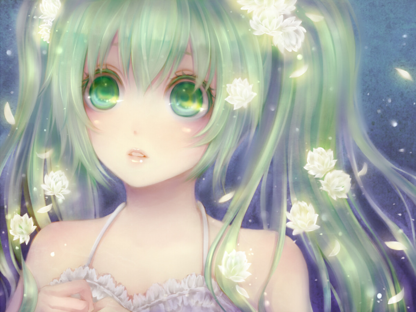 bare_shoulders commentary_request female green_eyes green_hair hatsune_miku long_hair portrait solo twintails vocaloid yamaneko514