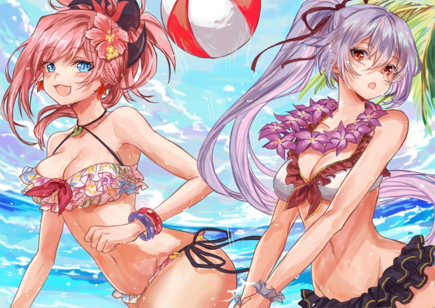 2girls ball bikini breasts cat_smile cleavage fate/grand_order fate_(series) long_hair miyamoto_musashi_(fate/grand_order) swimsuit ten-chan_(eternal_s) tomoe_gozen wristwear