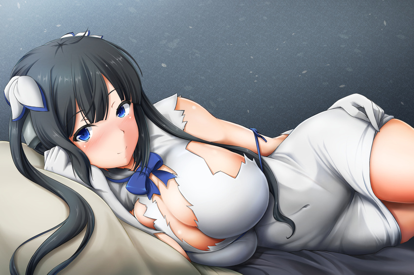 black_hair blue_eyes blue_ribbon blush bol_(liliymimi) breasts commentary_request dress dungeon_ni_deai_wo_motomeru_no_wa_machigatteiru_darou_ka female hestia_(danmachi) highres large_breasts long_hair looking_at_viewer lying on_side rei_no_himo ribbon smile solo twintails