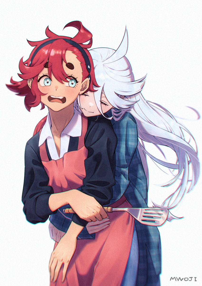 2girls ahoge apron artist_name black_hairband black_shirt blue_eyes blue_hair blue_pajamas blue_pants closed_eyes closed_mouth collared_shirt film_grain gundam gundam_suisei_no_majo hair_between_eyes hairband highres hikimayu holding hug hug_from_behind light_blue_hair long_hair long_sleeves miorine_rembran multiple_girls mwoji open_mouth pajamas pants plaid_pajamas red_apron red_hair shirt standing suletta_mercury teeth upper_teeth_only white_shirt yuri