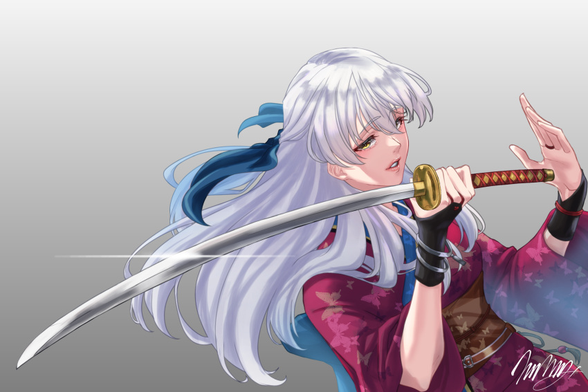 blue_ribbon bracelet brown_sash female fire_emblem fire_emblem:_radiant_dawn fire_emblem_heroes gradient_background hair_ribbon highres holding holding_sword holding_weapon japanese_clothes jewelry katana kimono long_hair looking_at_viewer marth-chan_(micaiah_mrmm) micaiah_(fire_emblem) micaiah_(summer's_dawn)_(fire_emblem) obi official_alternate_costume parted_lips purple_kimono ribbon sash solo sword upper_body very_long_hair weapon white_hair