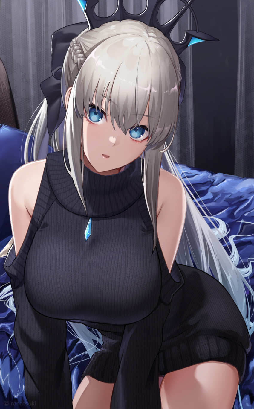 black_bow black_sweater bow braid breasts clothing_cutout fate/grand_order fate_(series) female gem grey_hair hairbow half_up_braid highres indoors ironatsuki large_breasts long_hair long_sleeves looking_at_viewer morgan_le_fay_(fate) open_mouth shoulder_cutout solo sweater