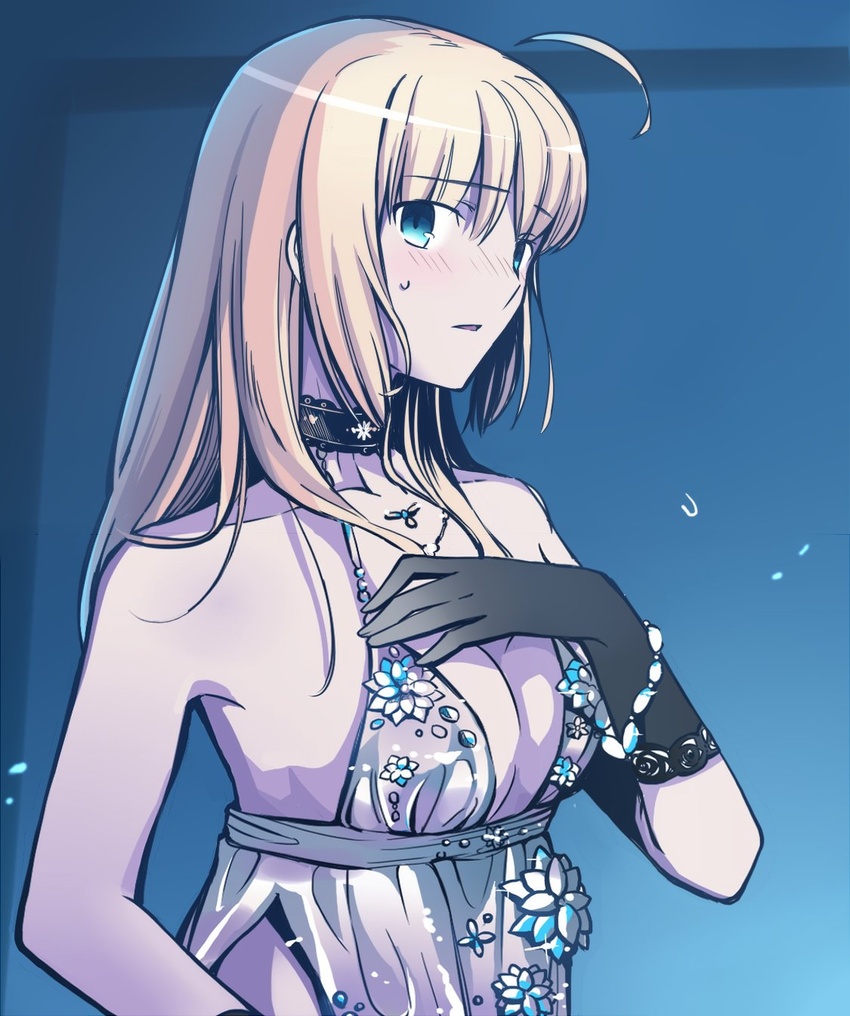 ahoge armpits artoria_pendragon_(fate) artoria_pendragon_(lancer_alter)_(fate) artoria_pendragon_(lancer_alter)_(royal_icing)_(fate) artoria_pendragon_(lancer_alter)_(royal_icing)_(fate)_(cosplay) bare_arms bare_shoulders black_gloves blonde_hair blush breasts cleavage cosplay eyebrows_hidden_by_hair fate/grand_order fate/stay_night fate_(series) female from_side gloves green_eyes highres jewelry long_hair looking_at_viewer necklace open_mouth saber_(fate) solo underwear yuuma_(u-ma)