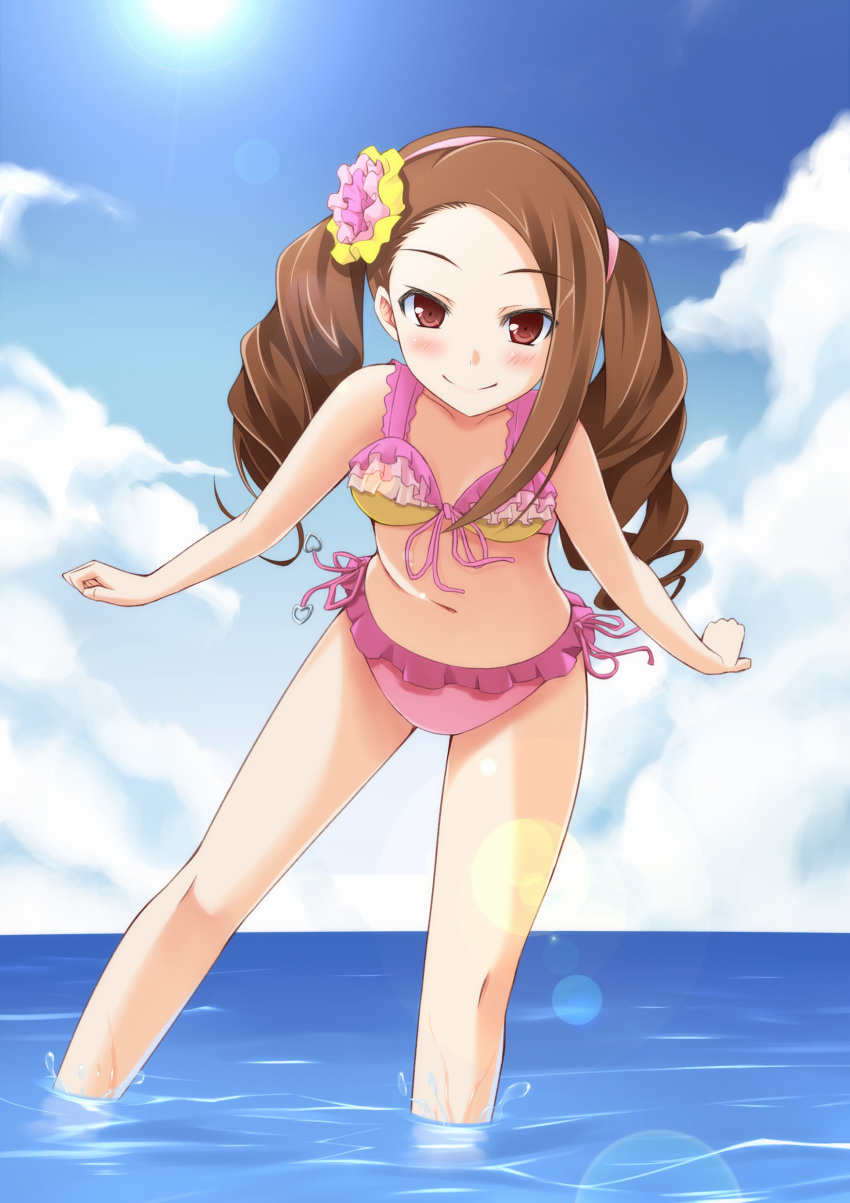 absurdres alternate_hairstyle bare_shoulders bent_over bikini brown_eyes brown_hair cloud commentary_request day female flat_chest frilled_bikini frills hairband highres idolmaster idolmaster_(classic) kisaragi_sari lens_flare midriff minase_iori photoshop_(medium) pink_bikini solo sun swimsuit twintails vivid_bikini_(idolmaster) wading water