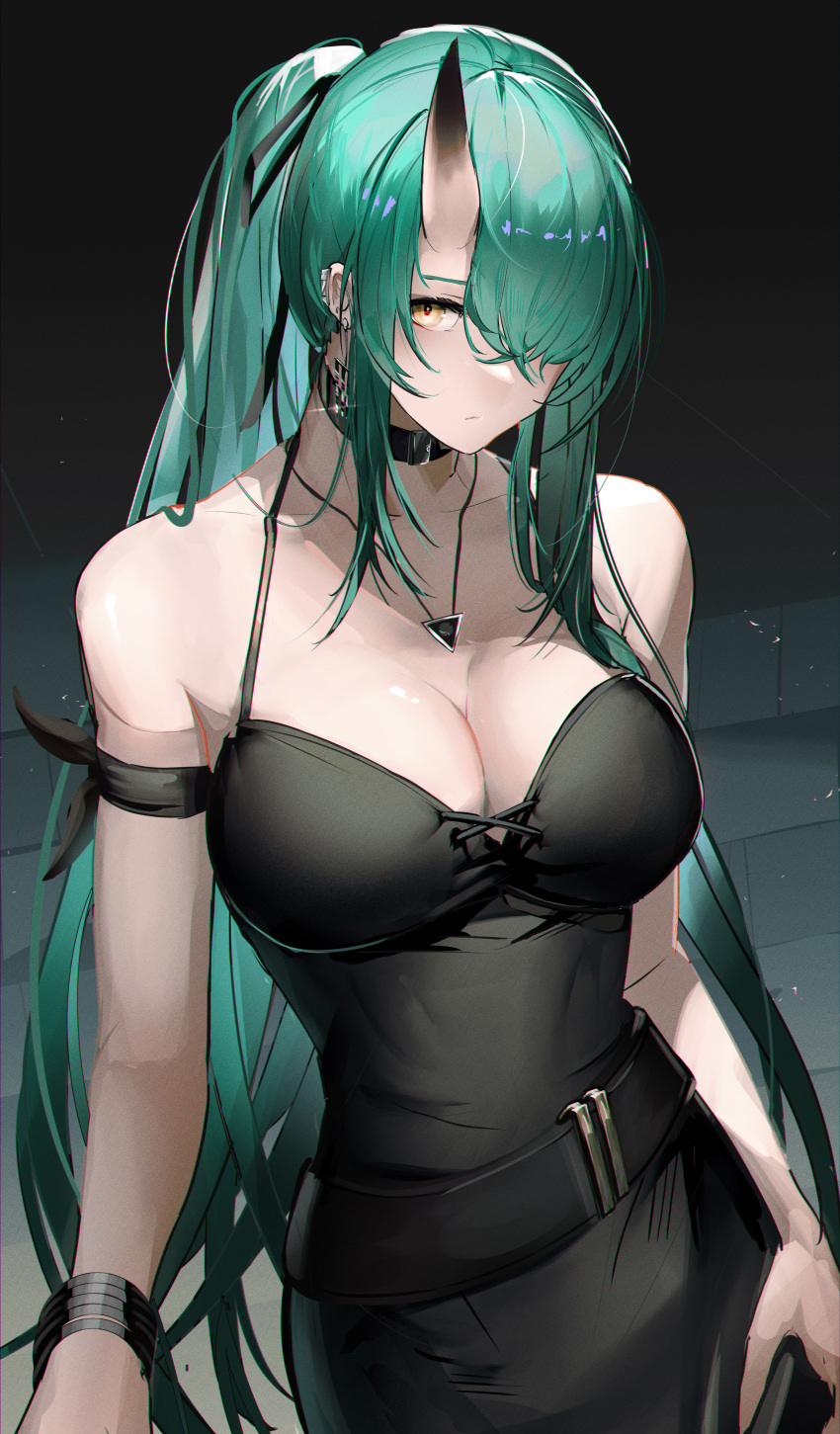 absurdres arknights bare_shoulders belt black_choker black_dress black_ribbon breasts choker cleavage dress female green_hair hair_over_one_eye highres hiyaori_(hiyahiyaval) horns hoshiguma_(arknights) jewelry large_breasts looking_at_viewer medium_hair necklace piercing ponytail ribbon simple_background single_horn solo standing upper_body