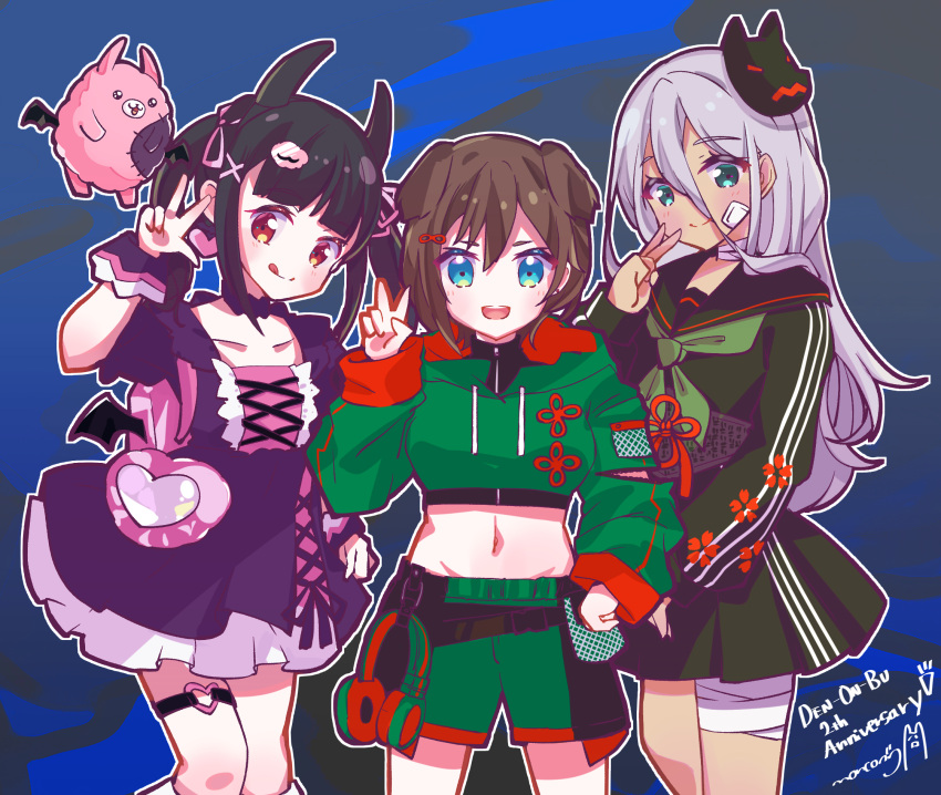 3girls abeno-shakuji-maya bandaged_leg bandaged_neck bandages black_hair blue_eyes brown_hair closed_mouth demon_horns denonbu dress fox_mask frills grey_hair hair_between_eyes hair_ornament highres horns jacket long_hair long_hair_between_eyes long_sleeves looking_at_viewer mask midriff multicolored_hair multiple_girls navel nonkomu_(furiten5553) ogami_matoi open_mouth pomemori purple_dress red_eyes reml school_uniform serafuku shorts skirt smile standing thigh_strap twintails v