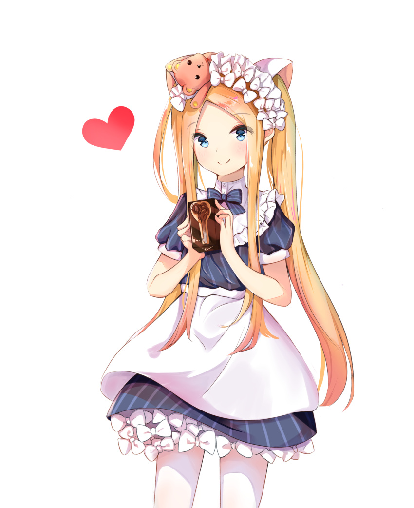 abigail_williams_(fate) abigail_williams_(heart_of_cooking)_(fate) absurdres apron blonde_hair blue_bow blue_dress blue_eyes bow closed_mouth commentary dress fate/grand_order fate_(series) female forehead hairbow heart highres holding long_hair official_alternate_costume pantyhose parted_bangs puffy_short_sleeves puffy_sleeves short_sleeves smile solo striped_bow striped_clothes striped_dress stuffed_animal stuffed_toy teddy_bear twintails valentine vertical-striped_clothes vertical-striped_dress very_long_hair waist_apron white_apron white_bow white_pantyhose yukaa