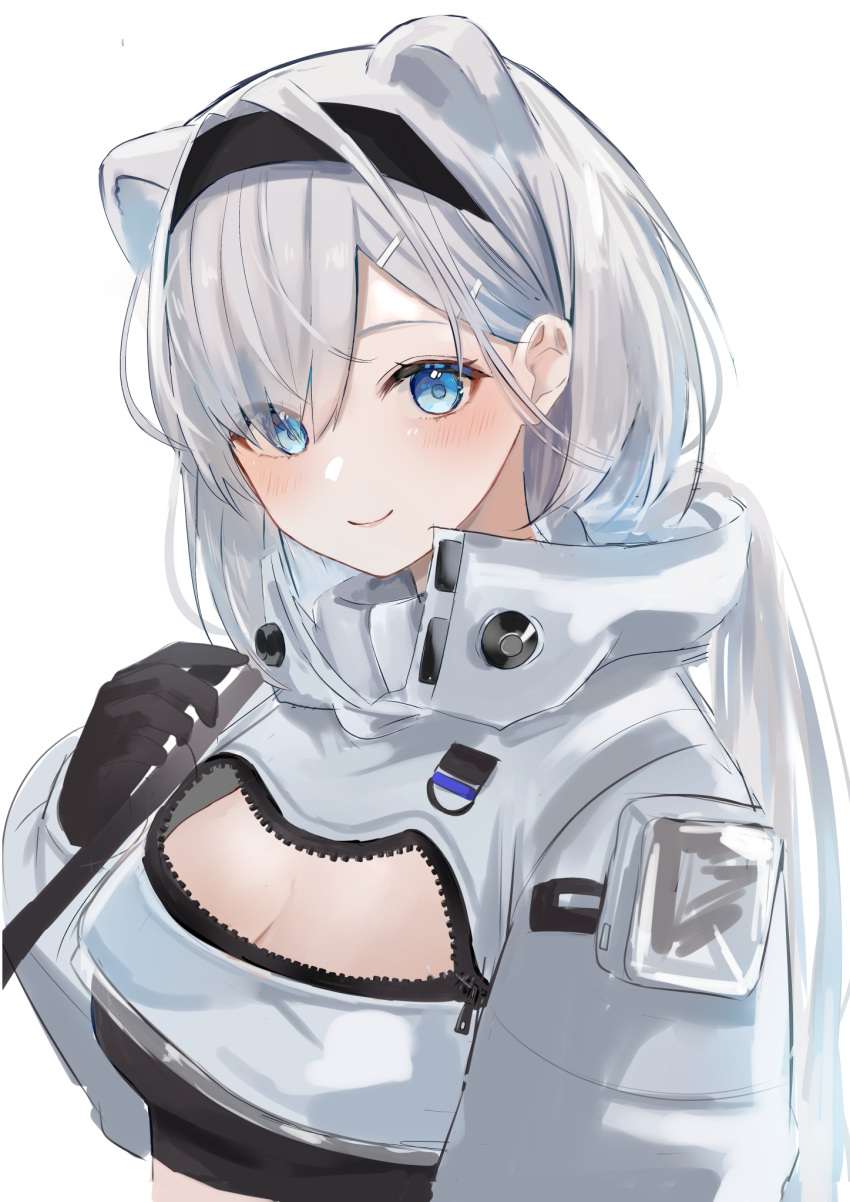 animal_ears arknights aurora_(arknights) azuazu_0405 bear_ears black_gloves black_hairband black_shirt blue_eyes blush breasts cleavage cleavage_cutout clothing_cutout commentary_request crop_top female gloves hairband hand_up highres jacket long_hair long_sleeves looking_at_viewer midriff navel shirt solo stomach upper_body white_hair white_jacket