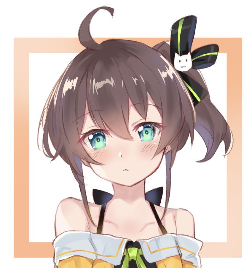 ahoge bare_shoulders blue_eyes blush brown_hair collarbone female green_eyes hair_between_eyes hair_ornament hair_ribbon highres hololive looking_at_viewer medium_hair natsuiro_matsuri natsuiro_matsuri_(1st_costume) nono_i831 ribbon side_ponytail simple_background solo virtual_youtuber white_background