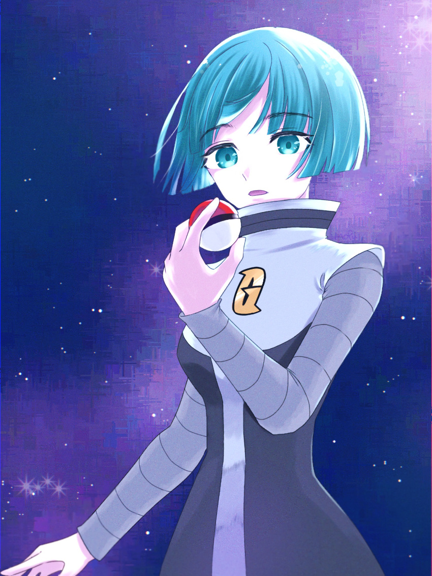 commentary_request female green_eyes green_hair grey_shirt hand_up highres holding holding_poke_ball logo long_sleeves looking_at_object poke_ball poke_ball_(basic) pokemon pokemon_dppt shirt short_hair solo swkn4778 team_galactic team_galactic_grunt team_galactic_uniform