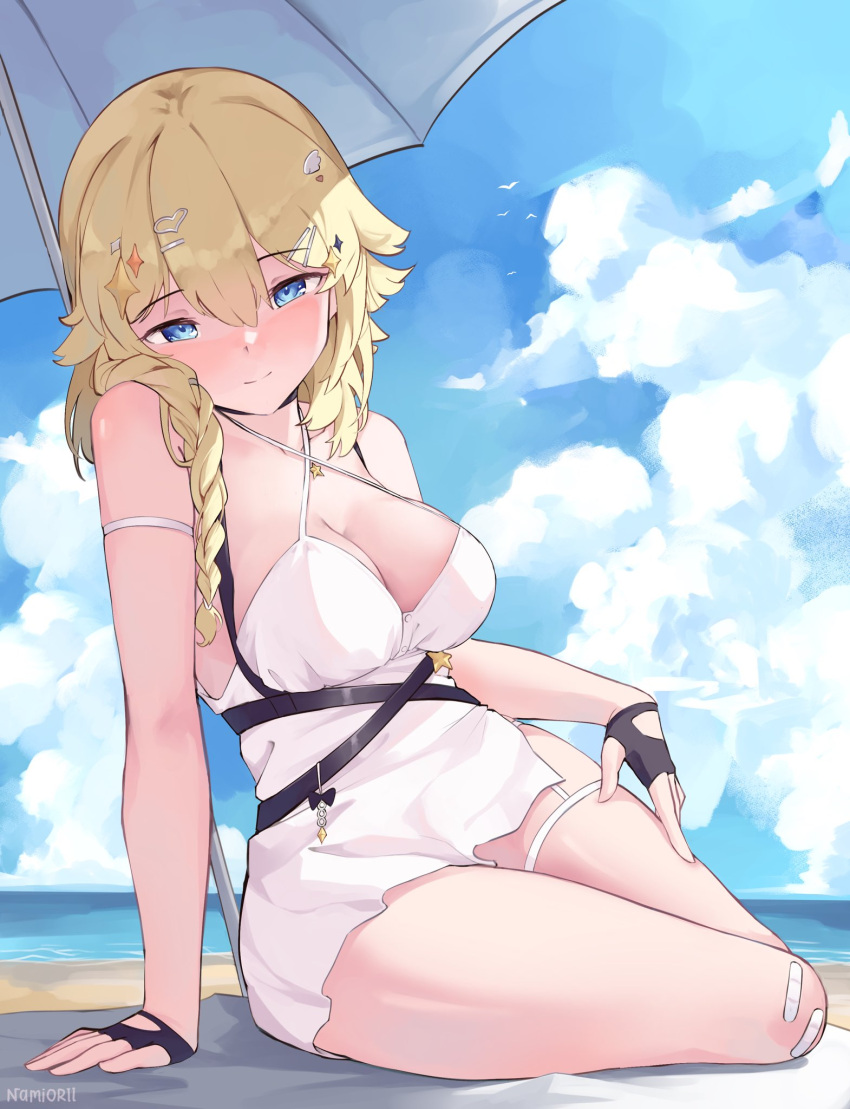 arm_support bandaid bandaid_on_knee bandaid_on_leg beach black_gloves blonde_hair blue_eyes blue_sky braid breasts cleavage closed_mouth cloud cloudy_sky commentary commission criss-cross_halter dress english_commentary female fingerless_gloves gloves hair_between_eyes hair_ornament halterneck hand_on_own_thigh highres kaneko_lumi long_hair looking_at_viewer medium_breasts namiorii ocean outdoors parasol phase_connect second-party_source short_dress simple_bird single_braid sitting sky sleeveless sleeveless_dress smile solo thighs umbrella virtual_youtuber white_dress yokozuwari