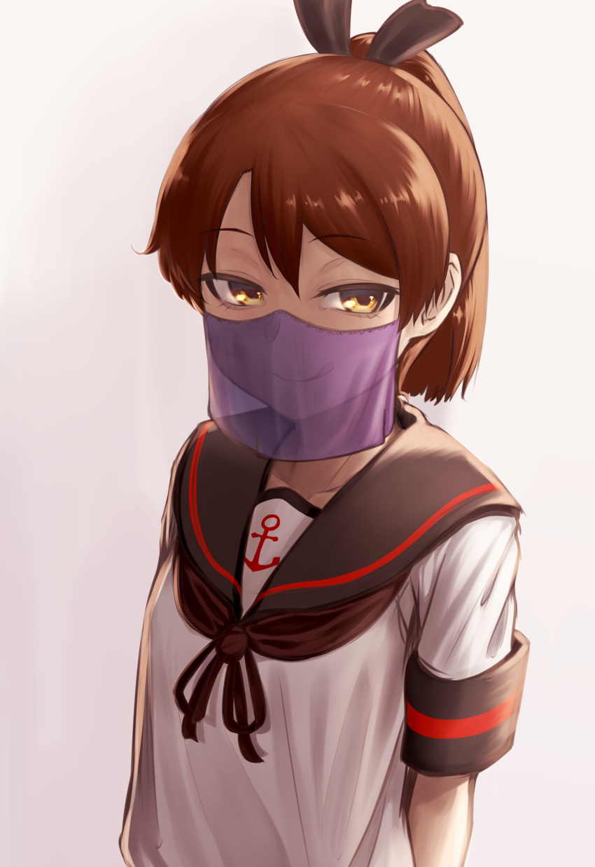 absurdres anchor_symbol bad_id bad_twitter_id black_sailor_collar brown_hair commentary_request female highres kantai_collection looking_at_viewer mouth_veil ohaduke ponytail sailor_collar sailor_shirt school_uniform serafuku shikinami_(kancolle) shikinami_kai_ni_(kancolle) shirt short_hair simple_background smile solo upper_body veil white_background