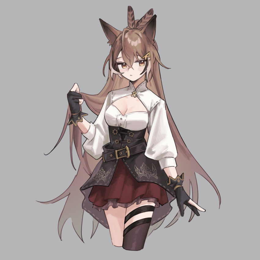 absurdres ahoge animal_ears asymmetrical_legwear belt breasts brown_corset brown_eyes brown_hair cleavage_cutout clothing_cutout corset crossed_bangs feather_hair_ornament feathers female gloves grey_background hair_ornament hairclip highres holding_own_hair hololive hololive_english jitome kemonomimi_mode long_hair medium_breasts miniskirt multicolored_hair nanashi_mumei nanashi_mumei_(1st_costume) nats_(d0ughnats) pleated_skirt ponytail red_skirt shirt single_thighhigh skirt streaked_hair thighhighs very_long_hair virtual_youtuber white_shirt