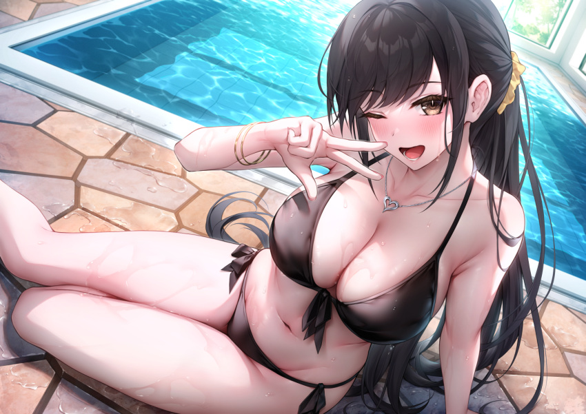 bare_legs bare_shoulders bikini black_bikini black_hair blush breasts cleavage collarbone feet_out_of_frame female front-tie_bikini_top front-tie_top heart heart_necklace jewelry large_breasts legs legs_together long_hair looking_at_viewer nail_polish navel necklace one_eye_closed open_mouth original oyuwari pink_nails poolside scrunchie side-tie_bikini_bottom sidelocks sitting smile solo stomach swimsuit very_long_hair w wet yellow_eyes yellow_scrunchie