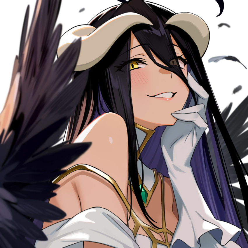 ahoge albedo_(overlord) bare_shoulders black_hair black_wings blush breasts cleavage feathers female grin hair_between_eyes hand_up highres horns large_breasts long_hair overlord_(maruyama) shiny_skin smile solo teeth white_background wings xiaoxiao_de_kuangsan yellow_eyes