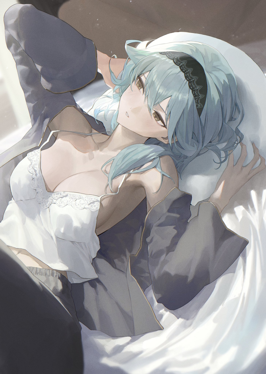 alternate_costume black_hairband black_pajamas blue_hair breasts camisole eula_(genshin_impact) female film_grain genshin_impact hairband head_on_pillow highres large_breasts looking_ahead lying medium_hair navel on_back on_bed open_pajamas pajamas parted_lips solo upper_body white_camisole yellow_eyes yu_(ba9ama)