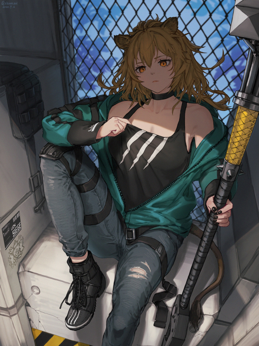 absurdres animal_ears arknights bare_shoulders black_choker black_footwear black_nails black_tank_top boots brown_eyes brown_hair chain-link_fence choker commentary female fence green_jacket grey_pants hair_between_eyes head_tilt highres holding holding_weapon jacket knee_up lion_ears long_hair long_sleeves looking_at_viewer nail_polish off_shoulder official_alternate_costume pants siege_(arknights) siege_(legacy)_(arknights) sitting solo tank_top weapon xia_oekaki